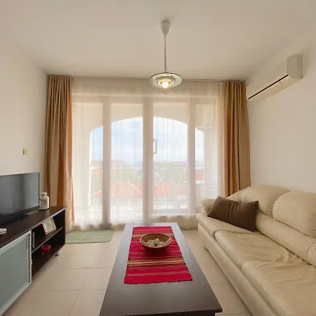 Triumph Village - Private - Black Sea شقة *